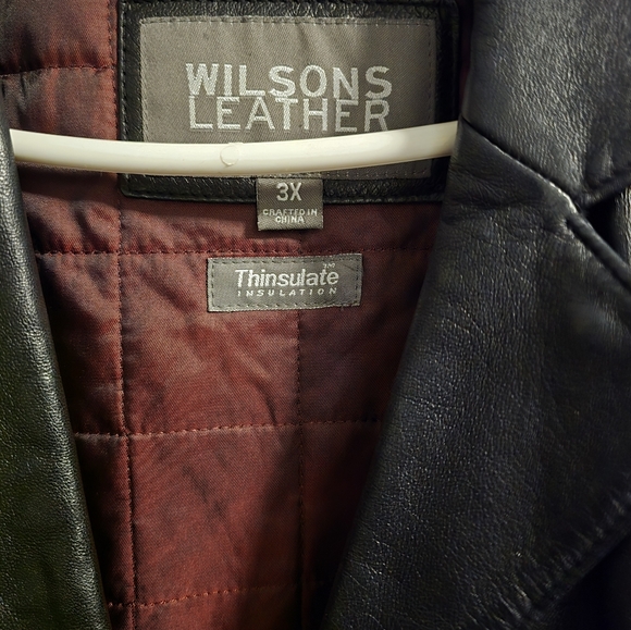 Women's Wilson Leather Coat. - Picture 2 of 5